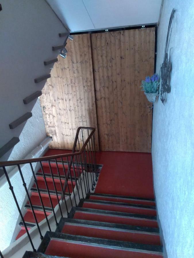 Les Studios Proche Du Mont Ventoux Mazan Exterior foto