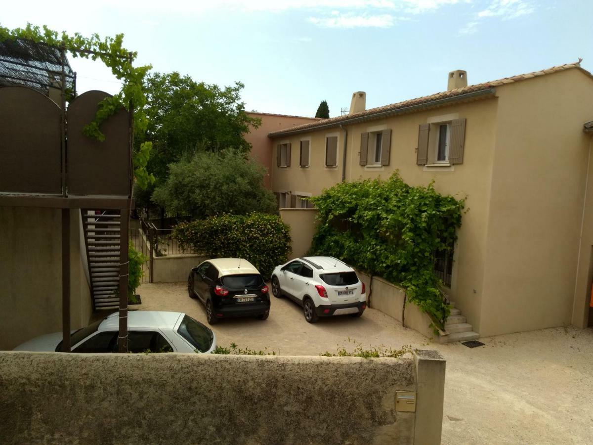 Les Studios Proche Du Mont Ventoux Mazan Exterior foto